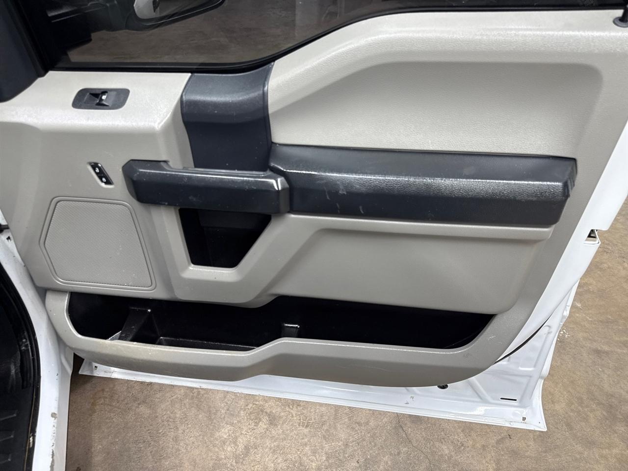 Ford F-250 SD XL Crew Cab 4WD 2022