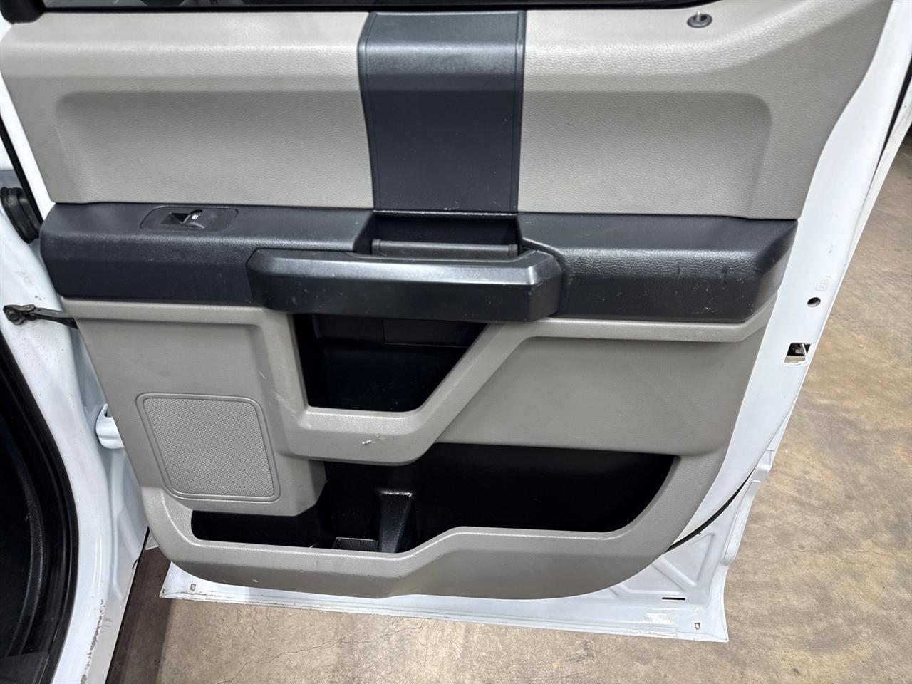 Ford F-250 SD XL Crew Cab 4WD 2022