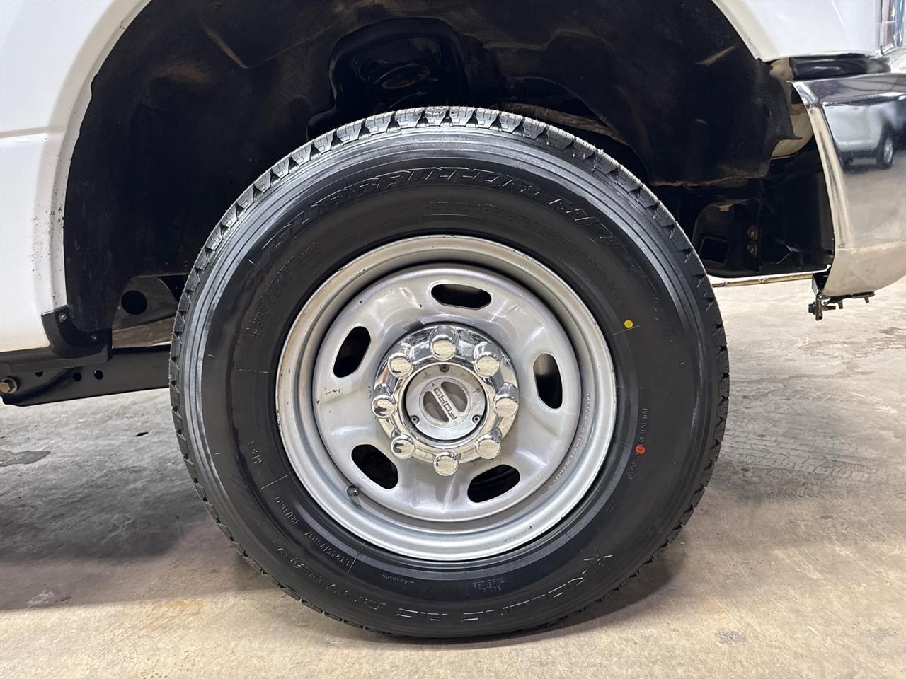 Ford F-250 SD XL Crew Cab 4WD 2022
