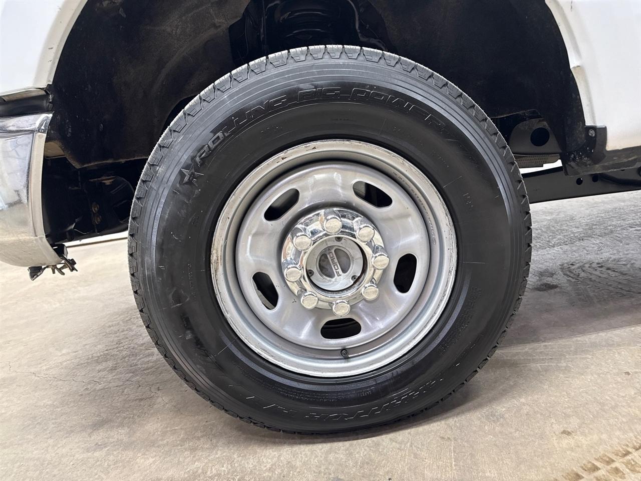 Ford F-250 SD XL Crew Cab 4WD 2022