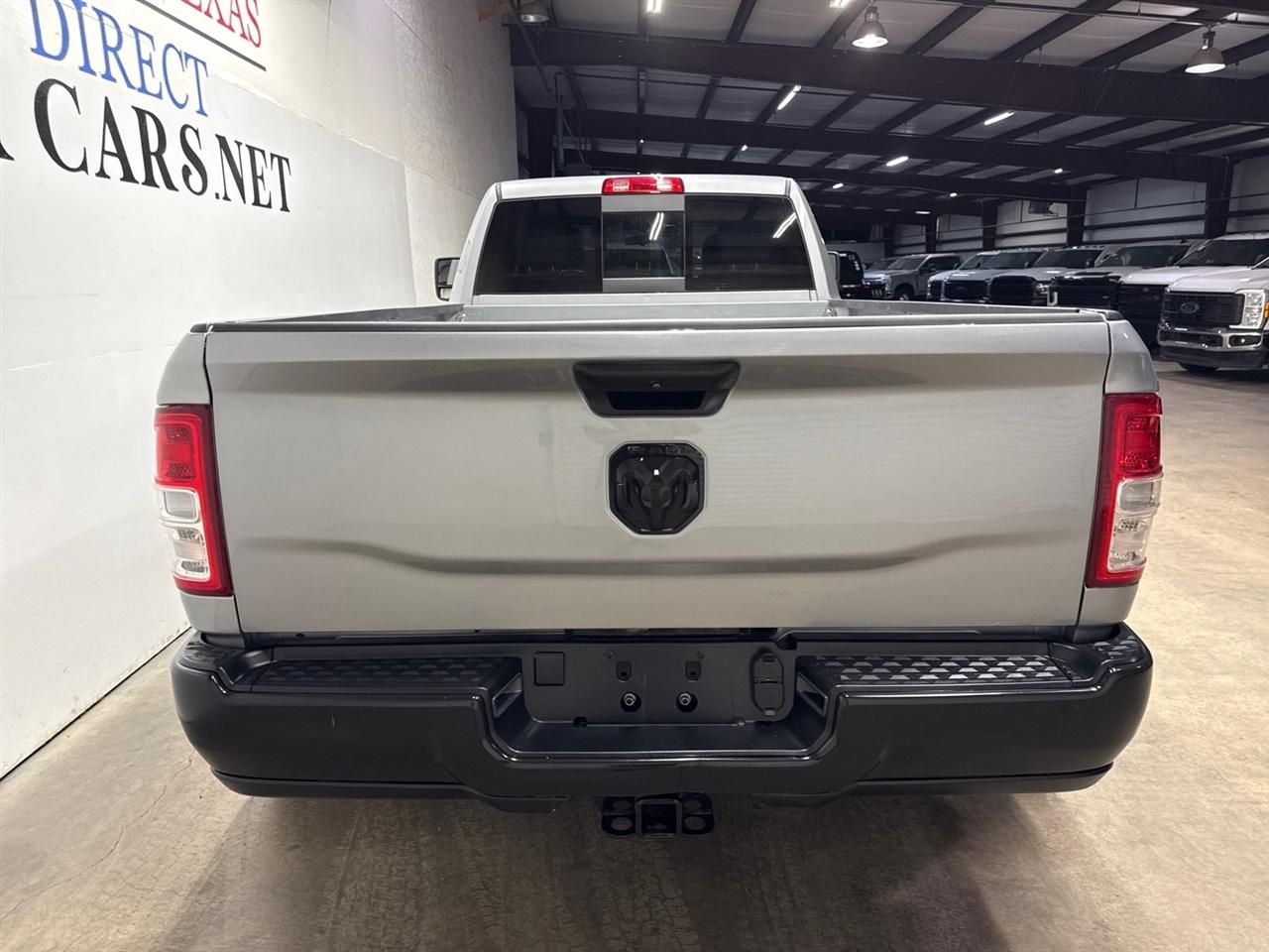 RAM 3500 Tradesman Crew Cab 4WD DRW 2024