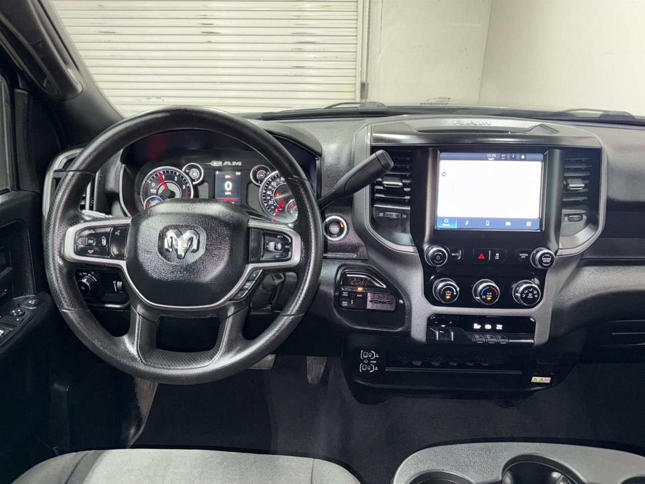 RAM 3500 Tradesman Crew Cab 4WD DRW 2024