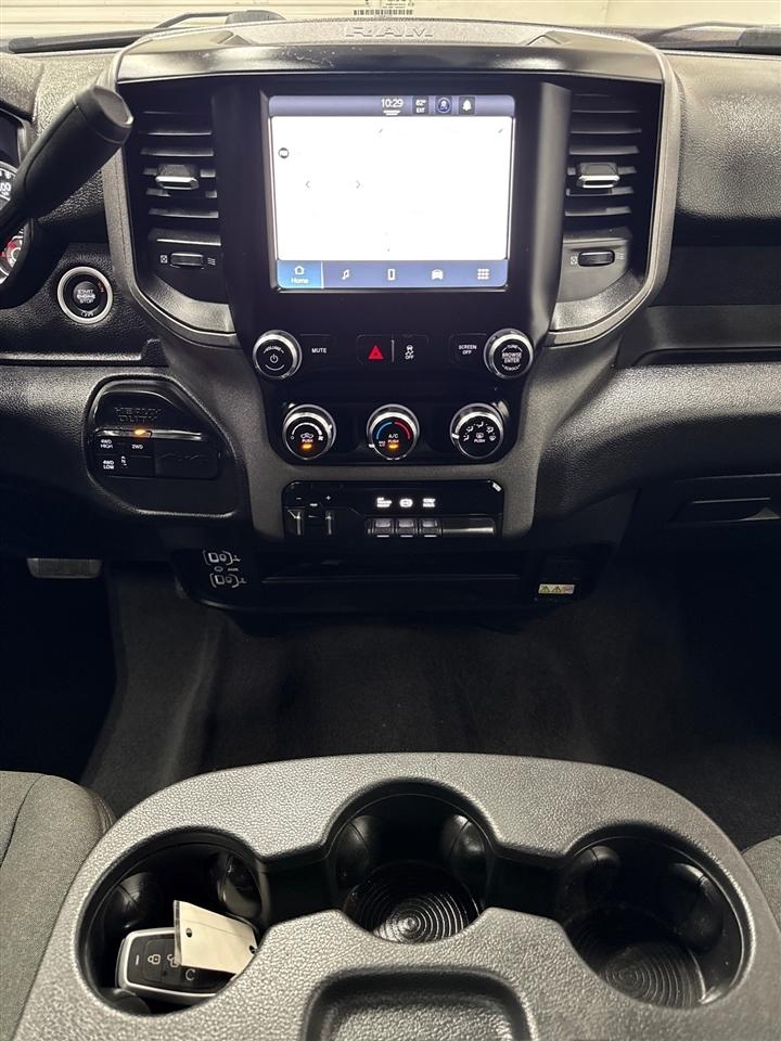 RAM 3500 Tradesman Crew Cab 4WD DRW 2024