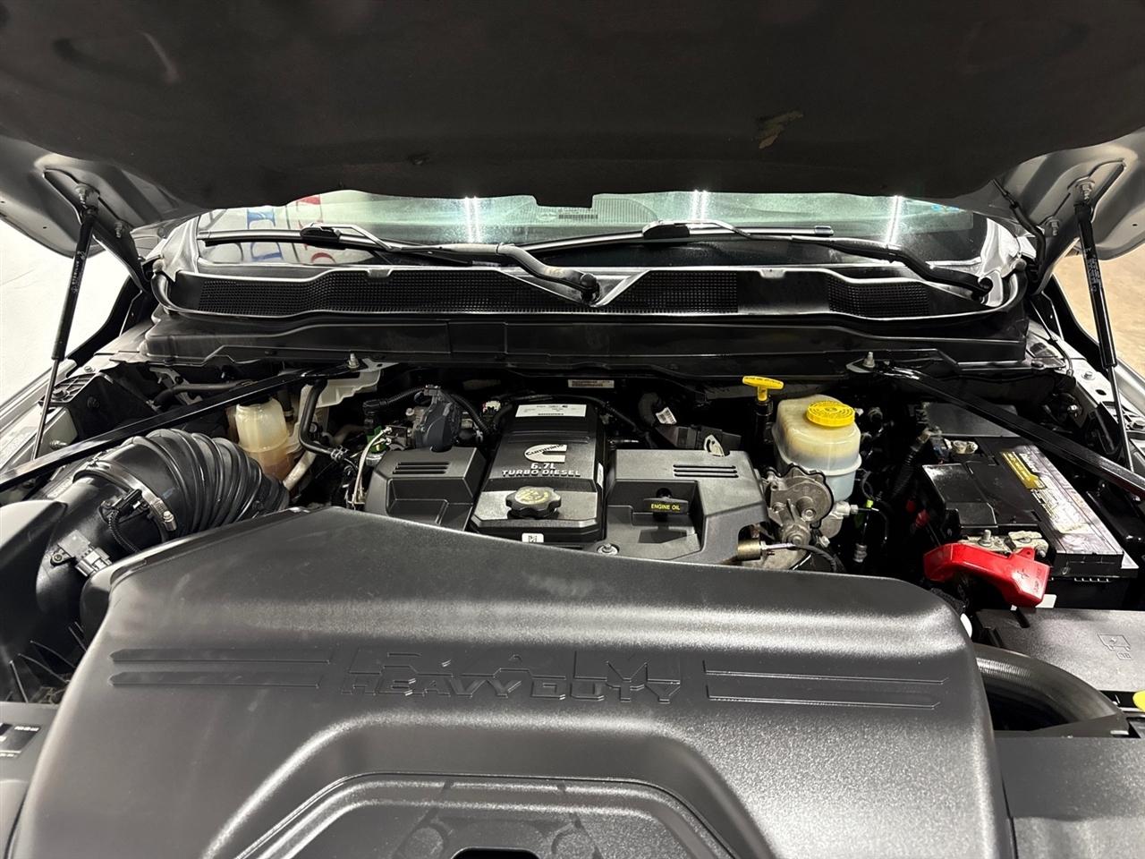 RAM 3500 Tradesman Crew Cab 4WD DRW 2024
