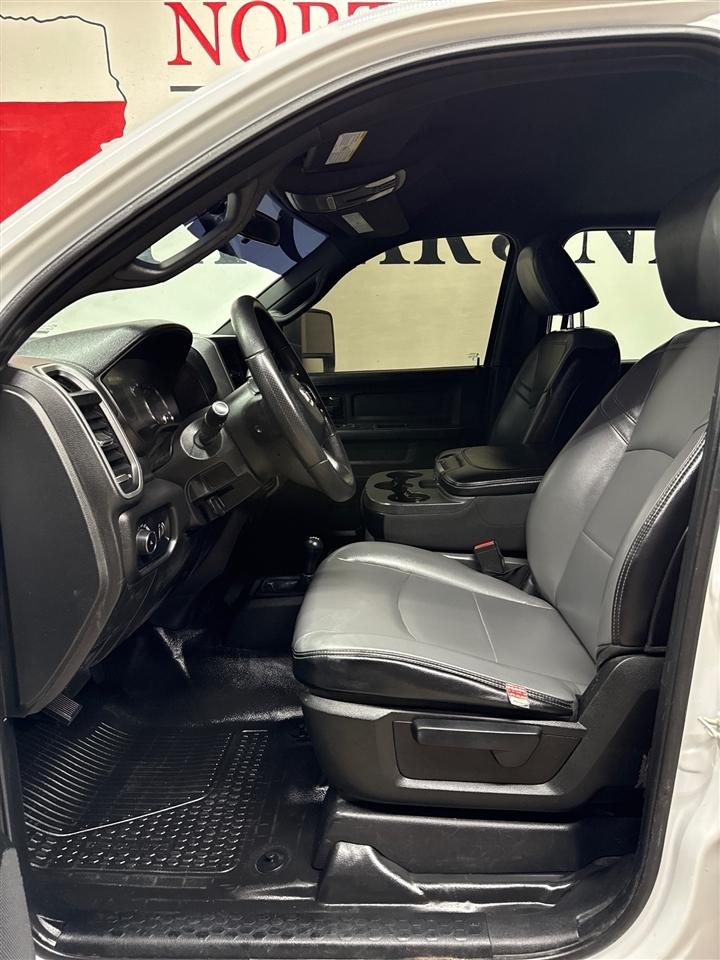 RAM 2500 Tradesman Crew Cab LWB 4WD 2023