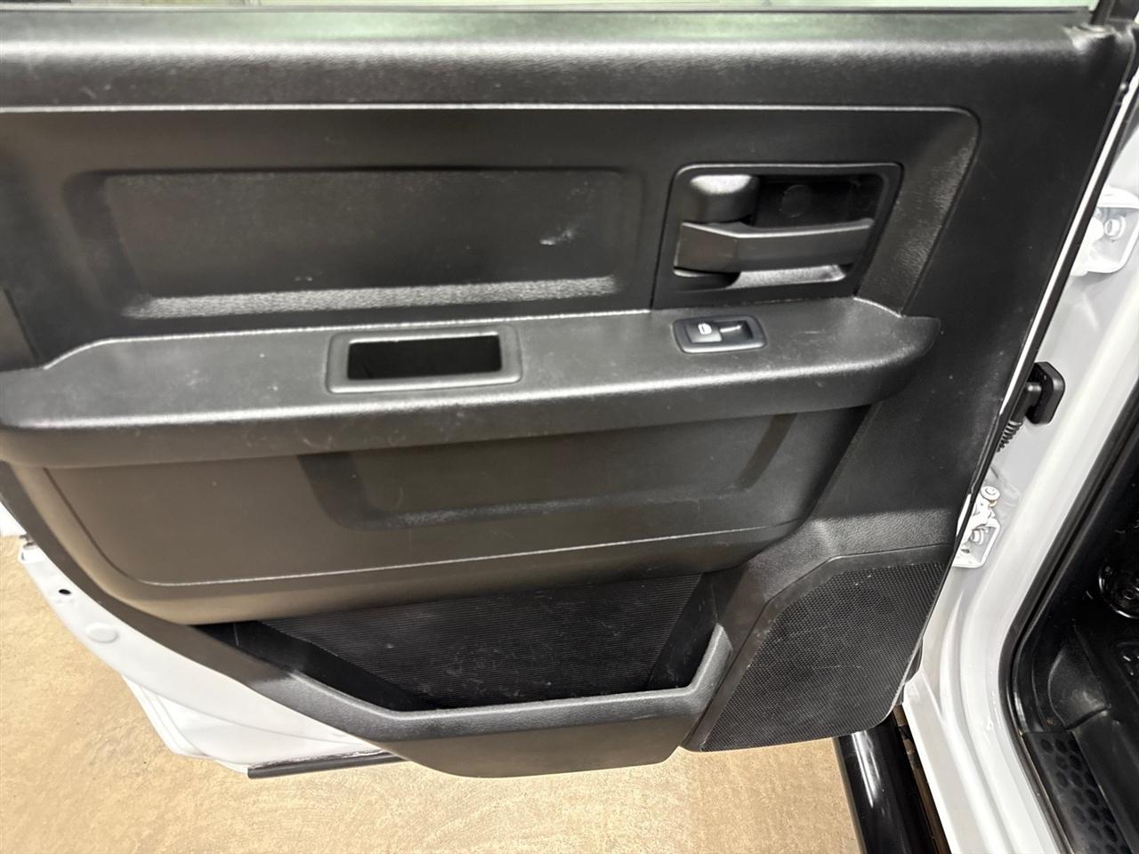 RAM 2500 Tradesman Crew Cab LWB 4WD 2023