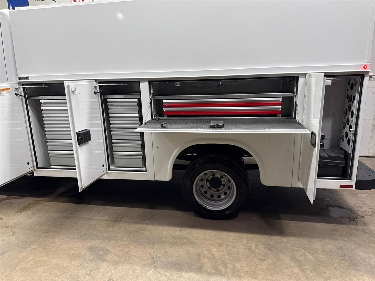 Ford Transit T-350 HD DRW 2023