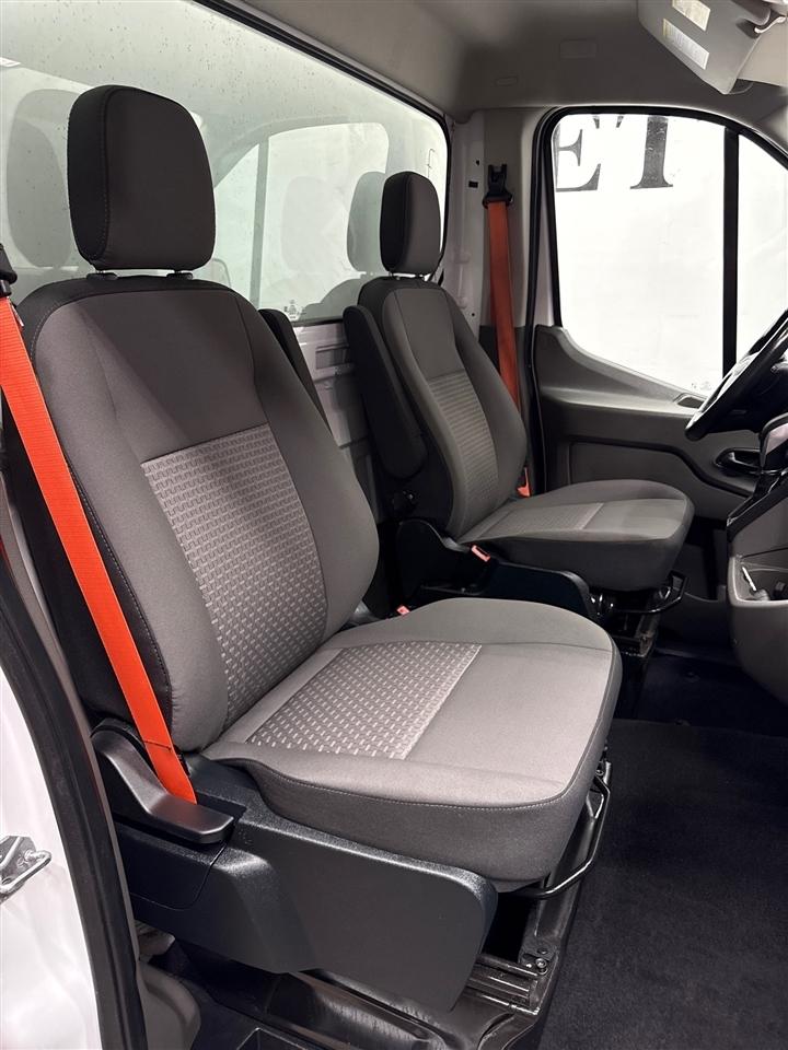 Ford Transit T-350 HD DRW 2023