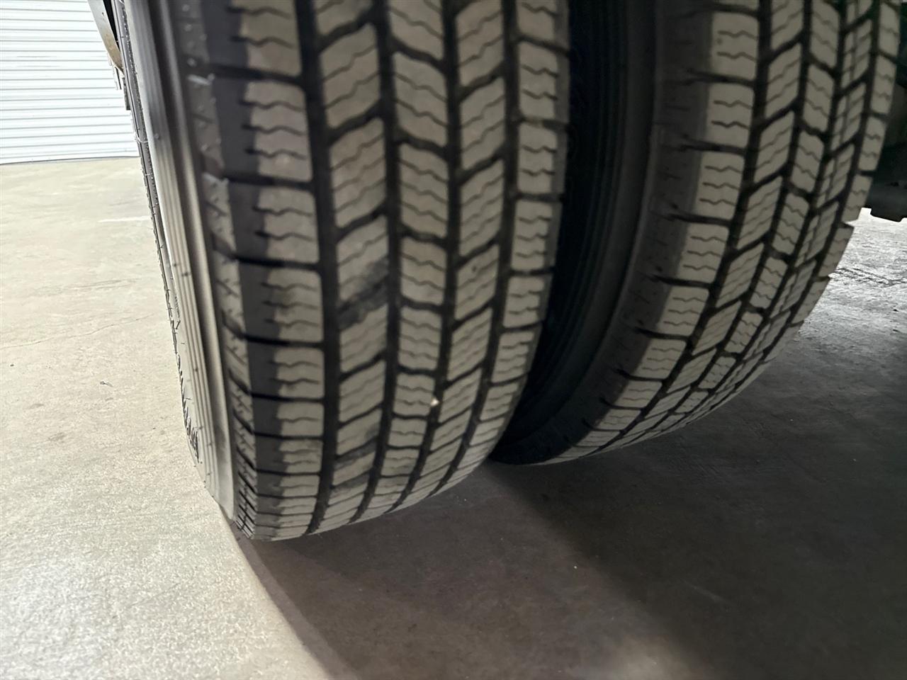 Ford Transit T-350 HD DRW 2023