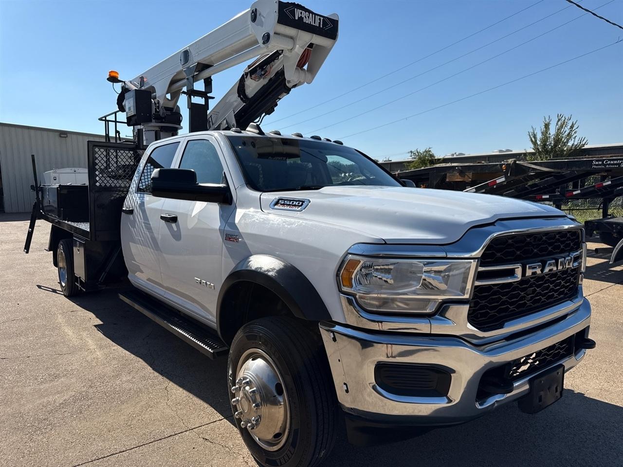 RAM 5500 Crew Cab LWB 4WD DRW 2019