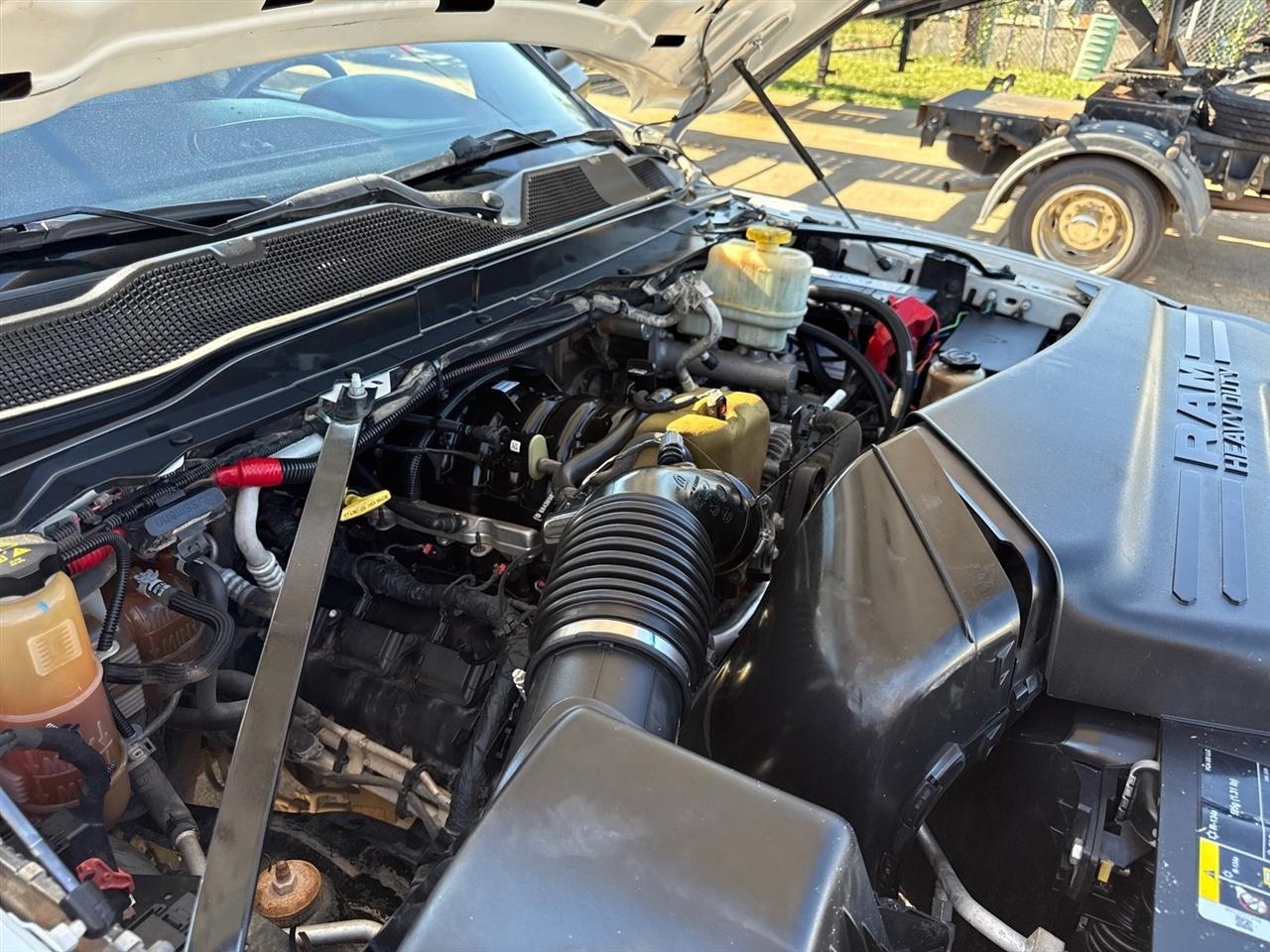 RAM 5500 Crew Cab LWB 4WD DRW 2019