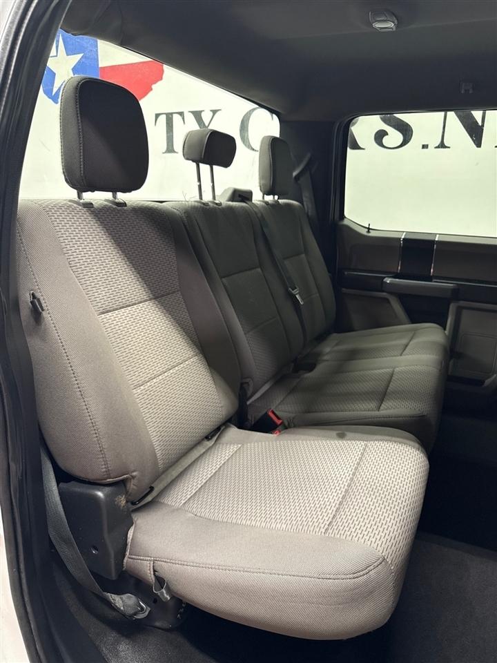 Ford F-350 SD XL Crew Cab Long Bed DRW 4WD 2022