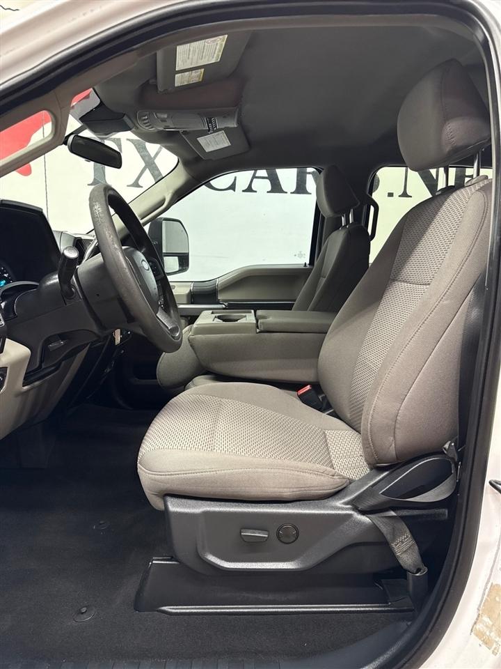 Ford F-350 SD XL Crew Cab Long Bed DRW 4WD 2022