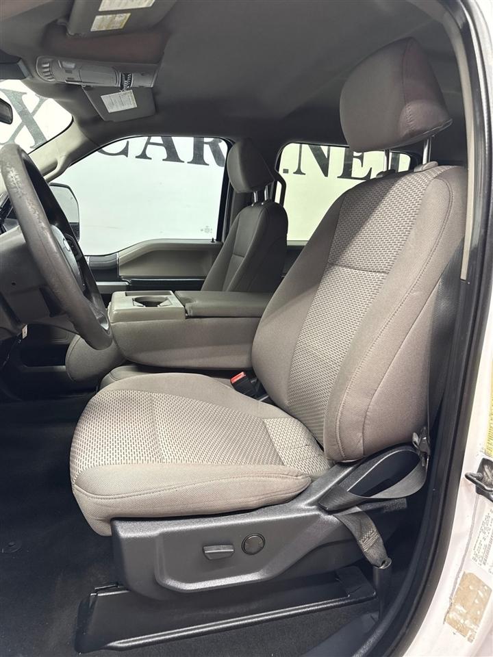 Ford F-350 SD XL Crew Cab Long Bed DRW 4WD 2022