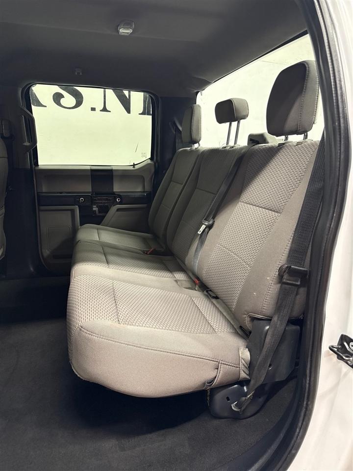 Ford F-350 SD XL Crew Cab Long Bed DRW 4WD 2022