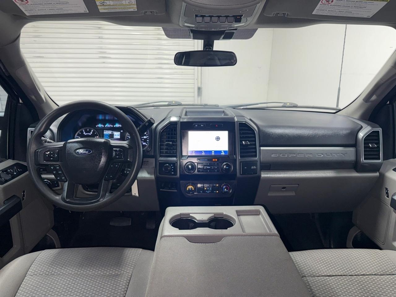Ford F-350 SD XL Crew Cab Long Bed DRW 4WD 2022