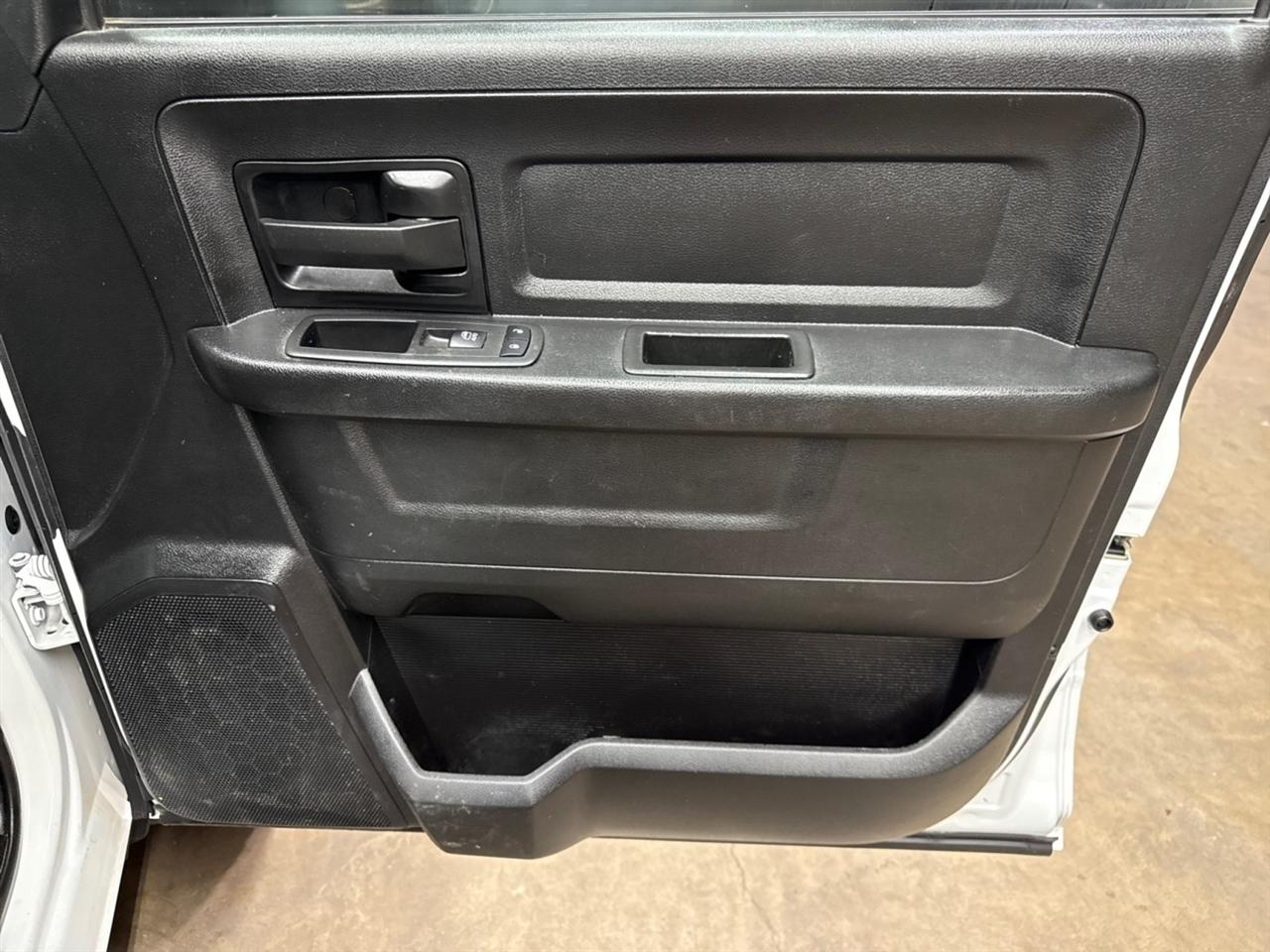 RAM 2500 Tradesman Crew Cab LWB 4WD 2024