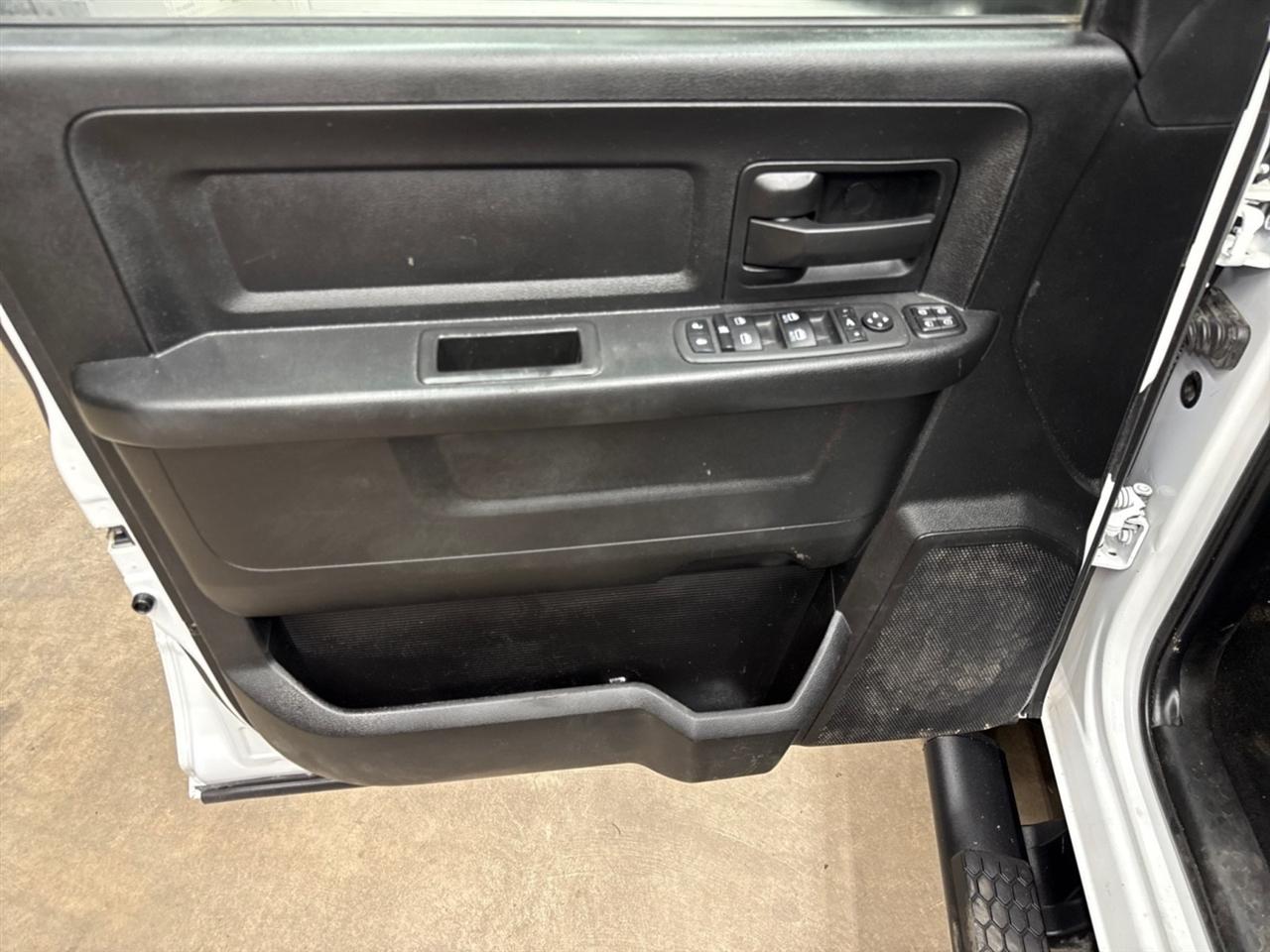 RAM 2500 Tradesman Crew Cab LWB 4WD 2024