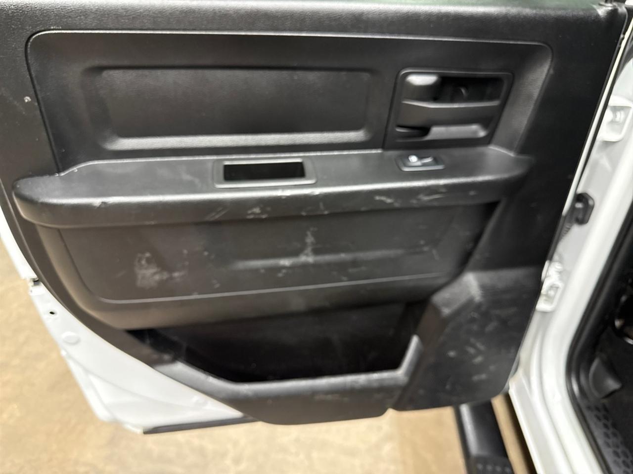 RAM 2500 Tradesman Crew Cab LWB 4WD 2024