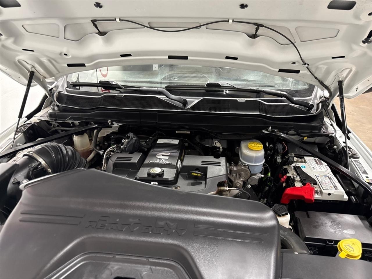 RAM 2500 Tradesman Crew Cab LWB 4WD 2024