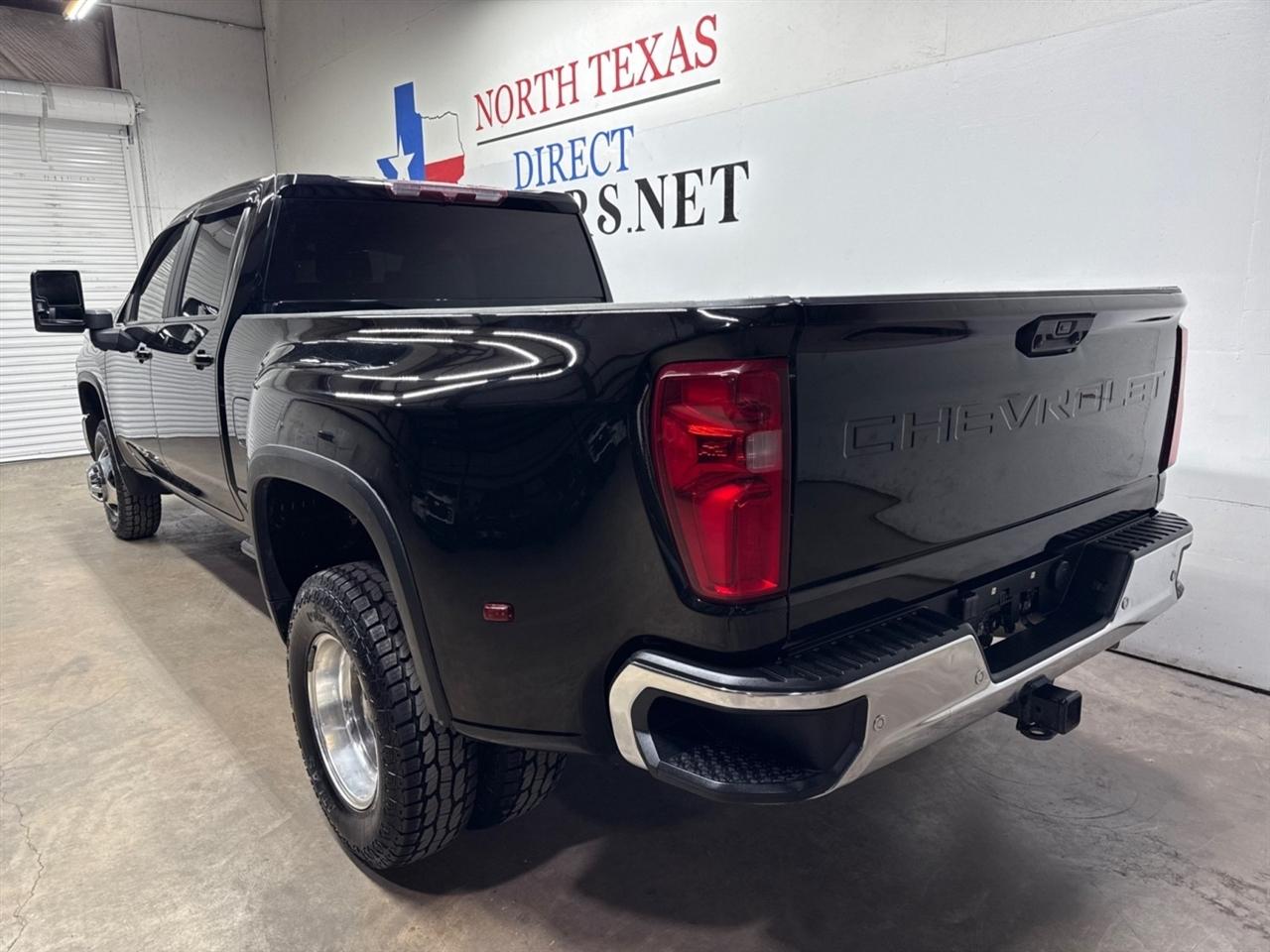 Chevrolet Silverado 3500HD LT Crew Cab 4WD 2024