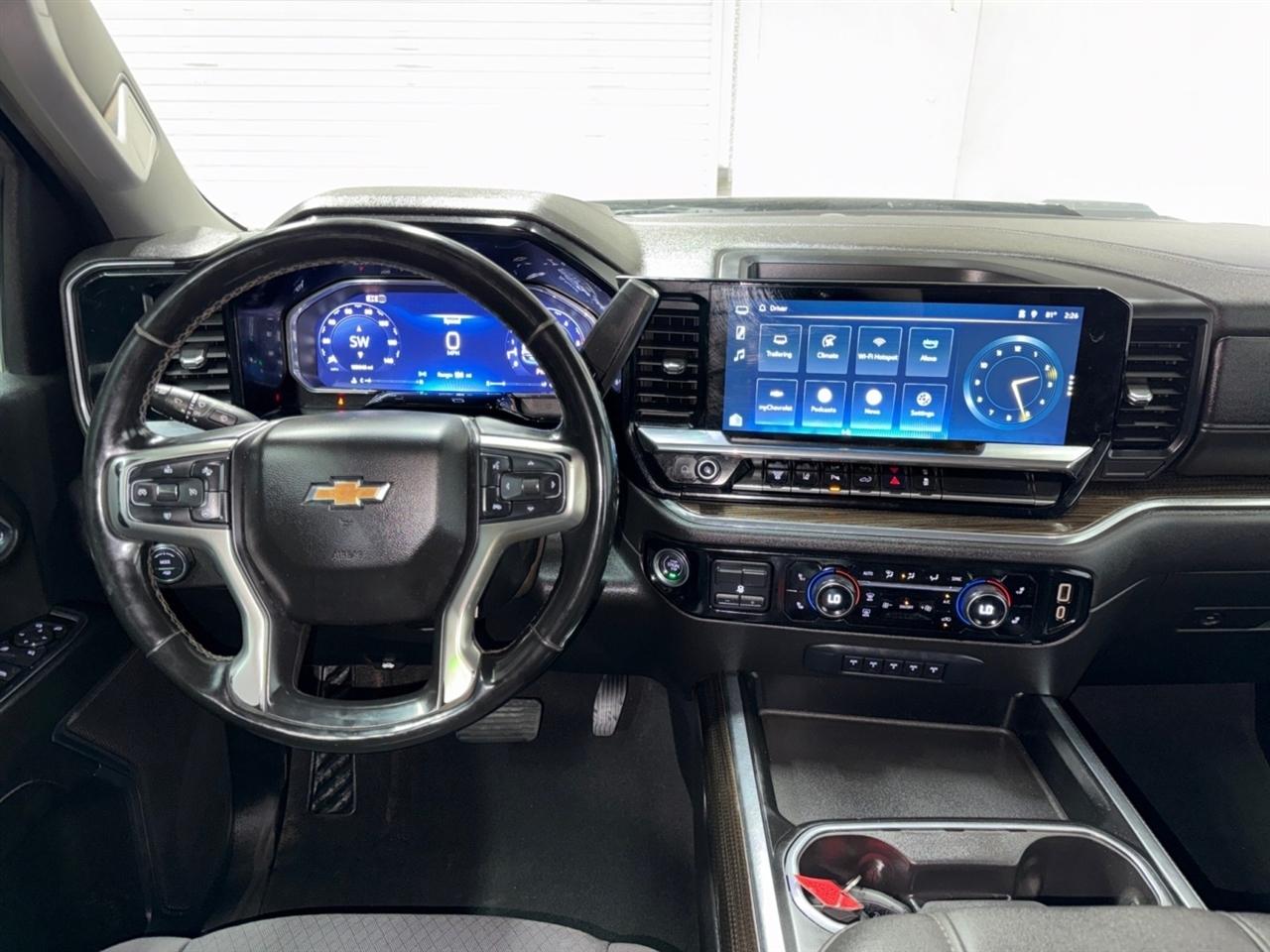 Chevrolet Silverado 3500HD LT Crew Cab 4WD 2024