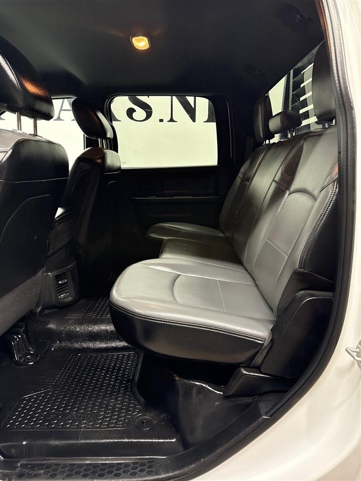 RAM 5500 Crew Cab LWB 4WD DRW 2022