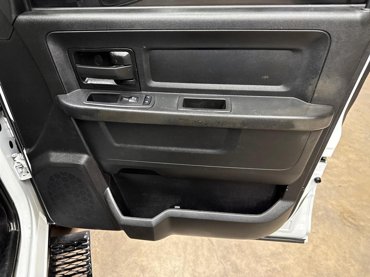 RAM 3500 Crew Cab 4WD DRW 2024