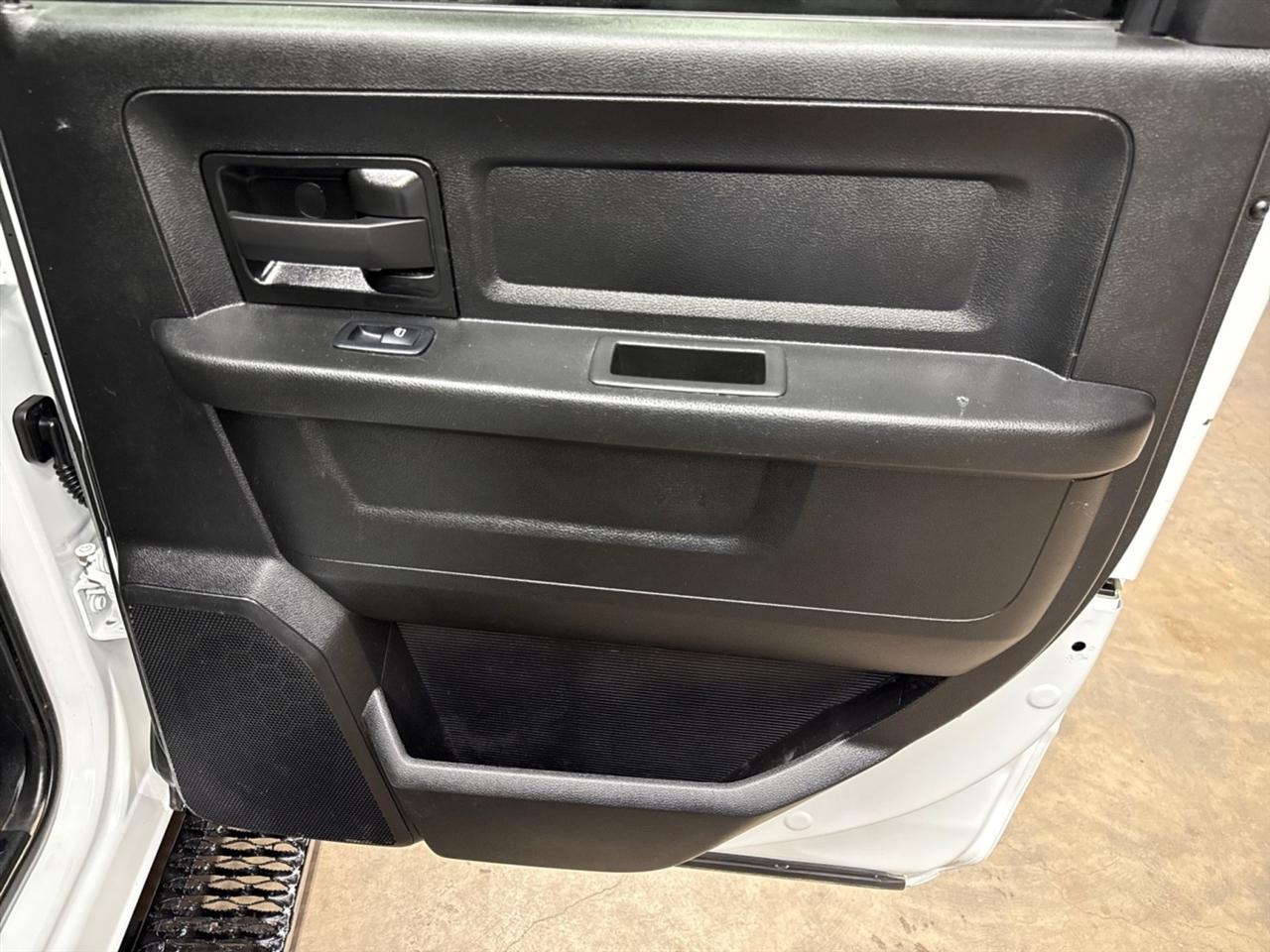 RAM 3500 Crew Cab 4WD DRW 2024