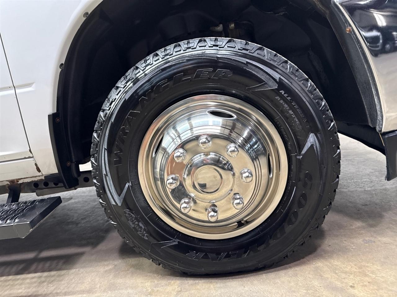RAM 3500 Crew Cab 4WD DRW 2024