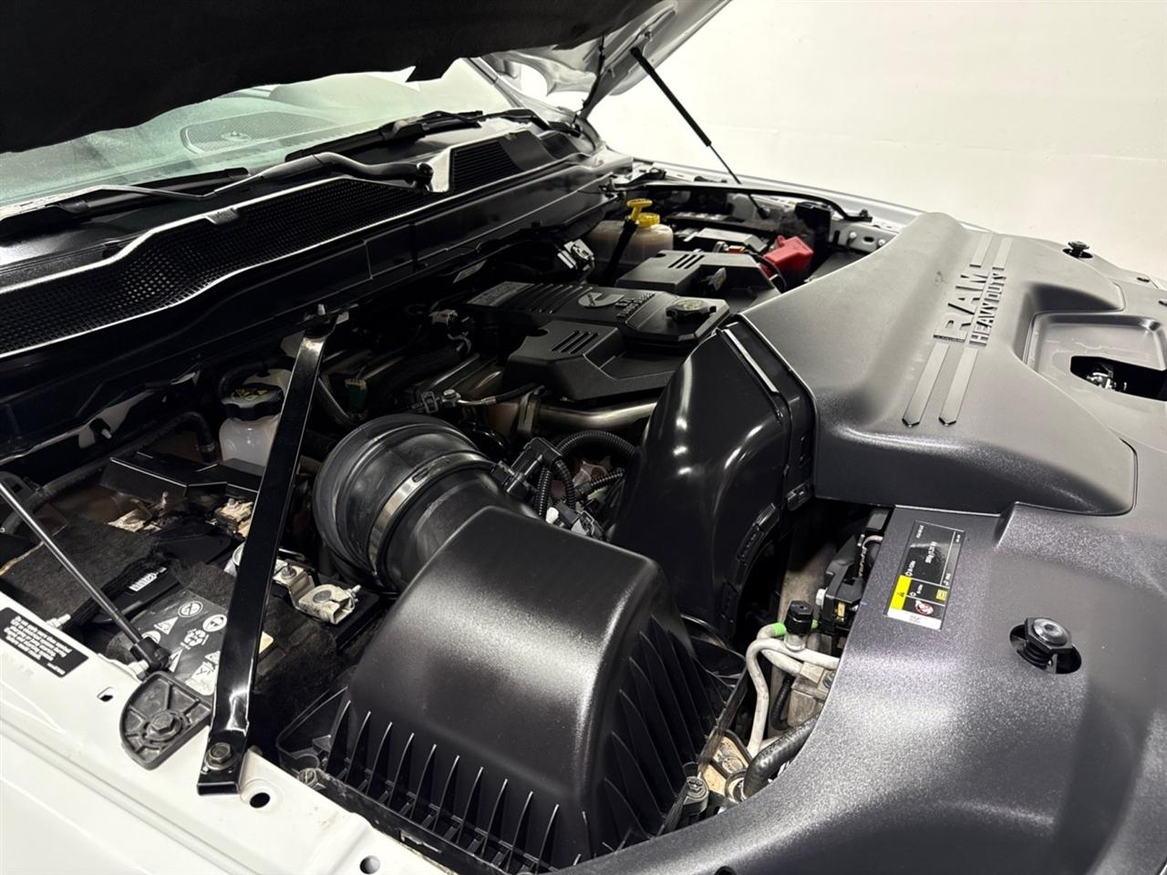 RAM 3500 Crew Cab 4WD DRW 2024