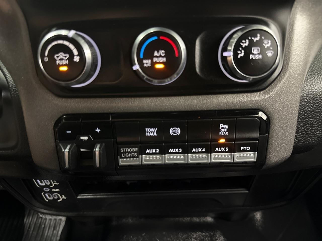 RAM 5500 Crew Cab LWB 4WD DRW 2022