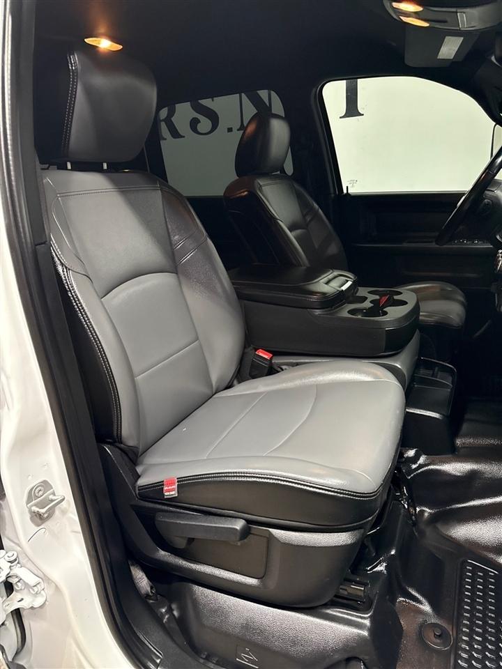RAM 5500 Crew Cab LWB 4WD DRW 2022