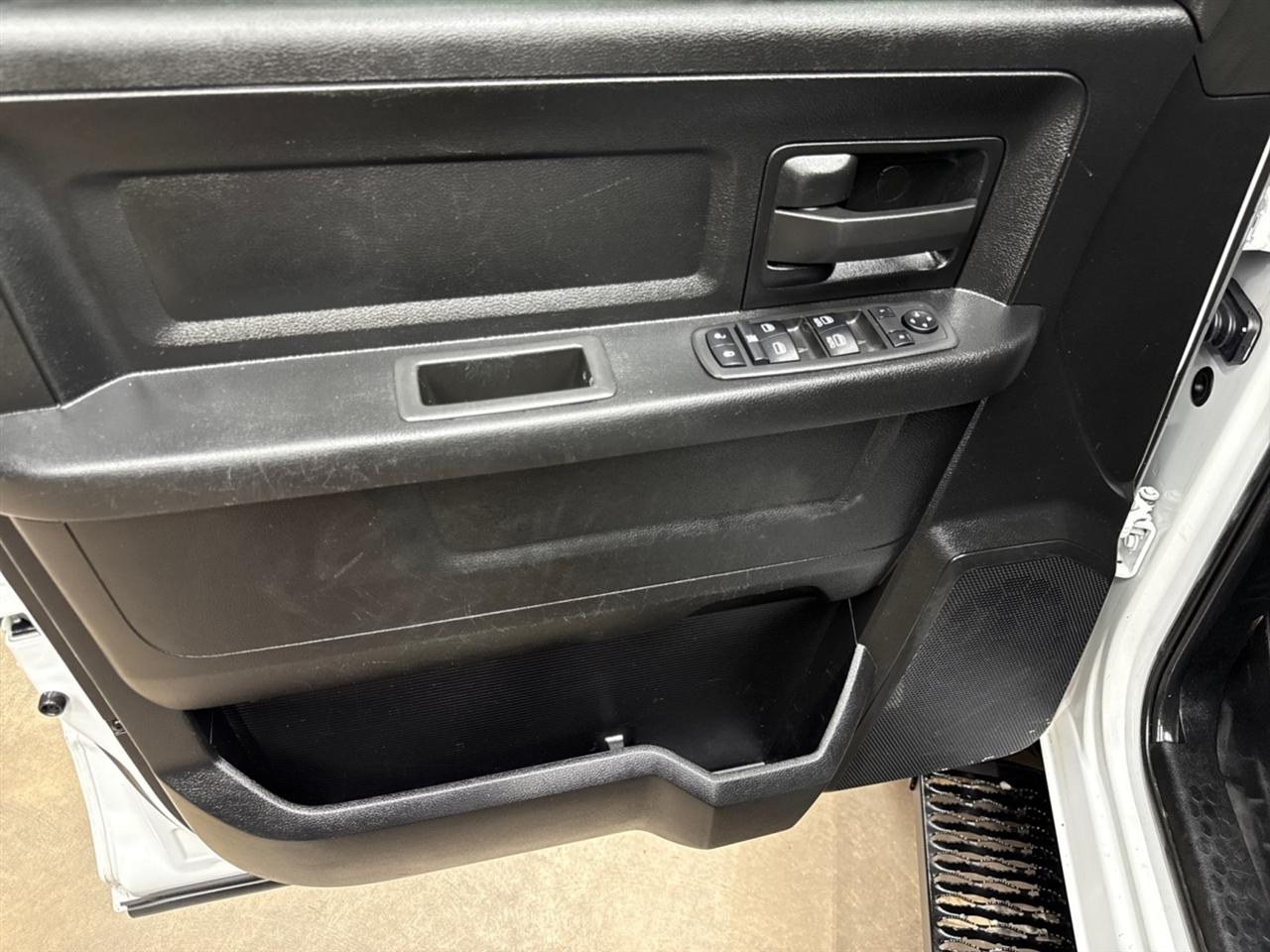 RAM 5500 Crew Cab LWB 4WD DRW 2022