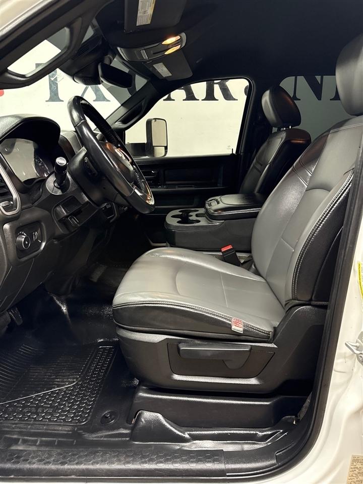RAM 5500 Crew Cab LWB 4WD DRW 2022