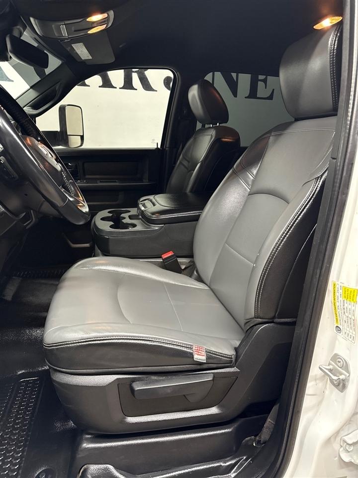 RAM 5500 Crew Cab LWB 4WD DRW 2022