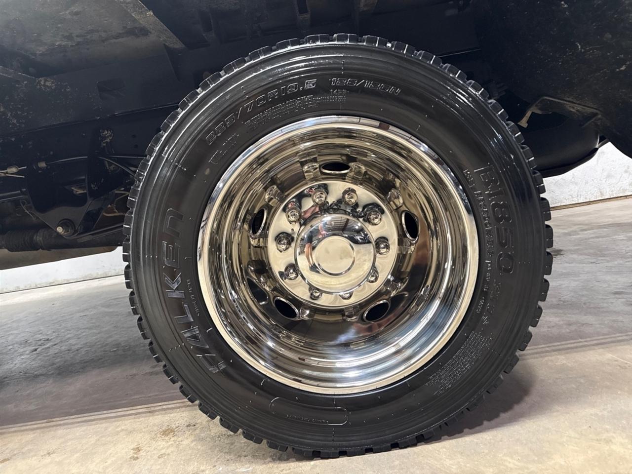 RAM 5500 Crew Cab LWB 4WD DRW 2022