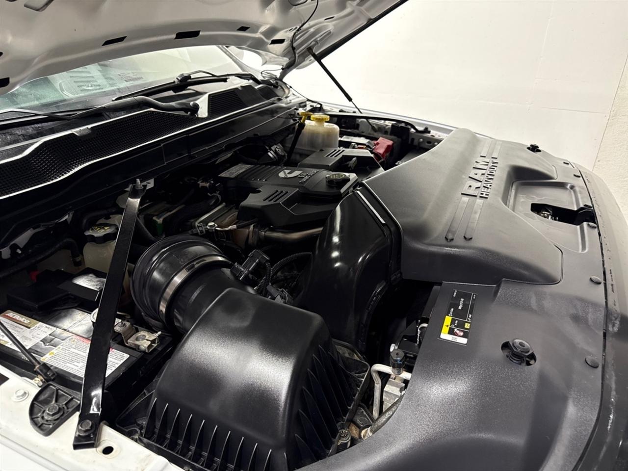 RAM 5500 Crew Cab LWB 4WD DRW 2022