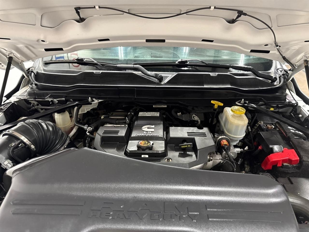 RAM 5500 Crew Cab LWB 4WD DRW 2022