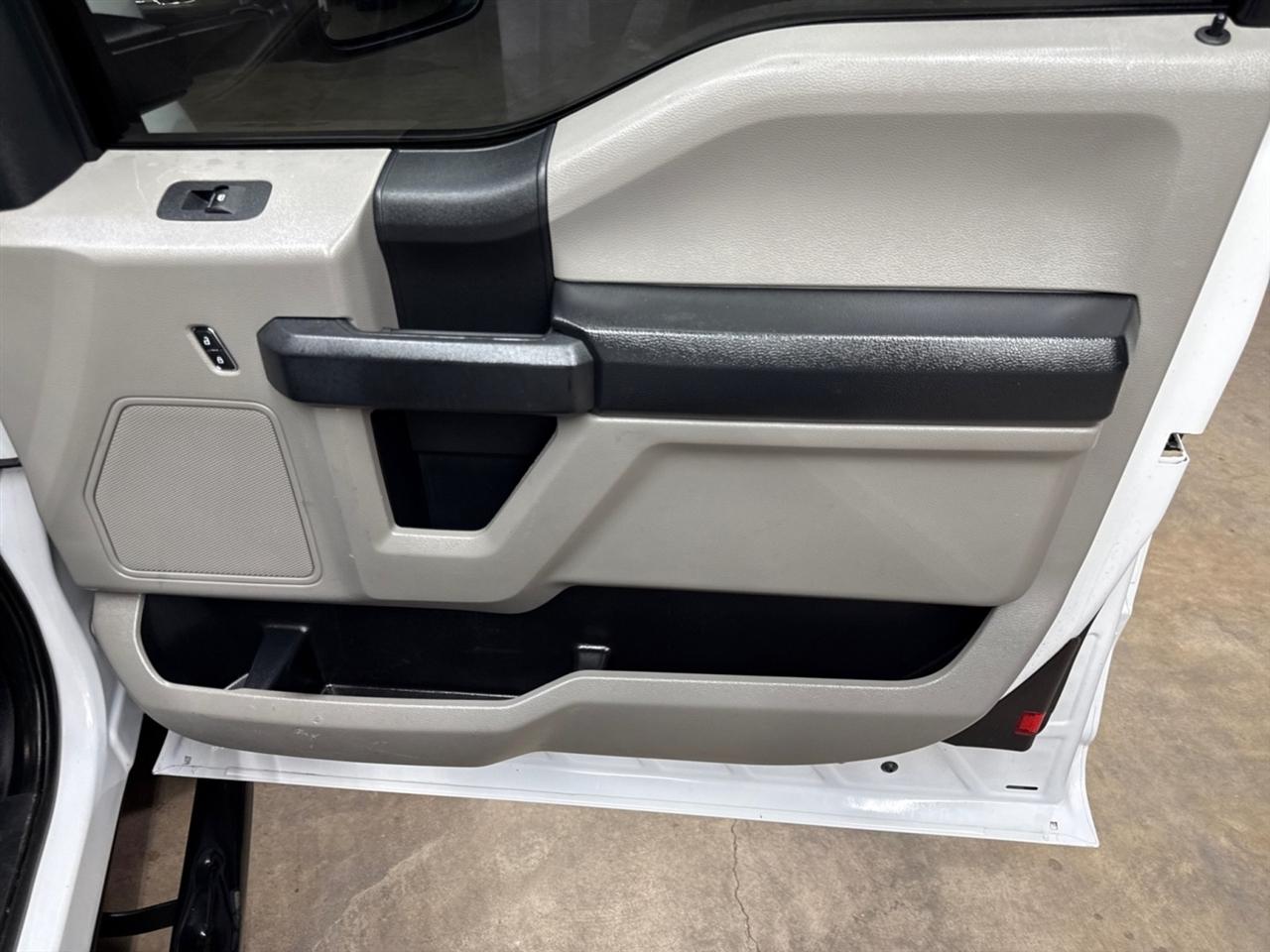 Ford F-350 SD XL SuperCab Long Bed 4WD DRW 2020