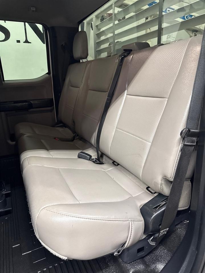 Ford F-350 SD XL SuperCab Long Bed 4WD DRW 2020