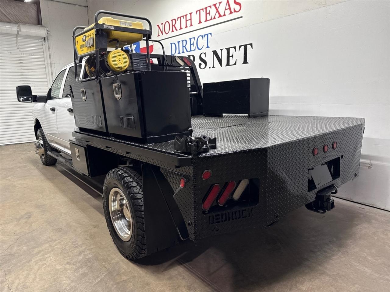 RAM 3500 Tradesman Crew Cab 4WD DRW 2023