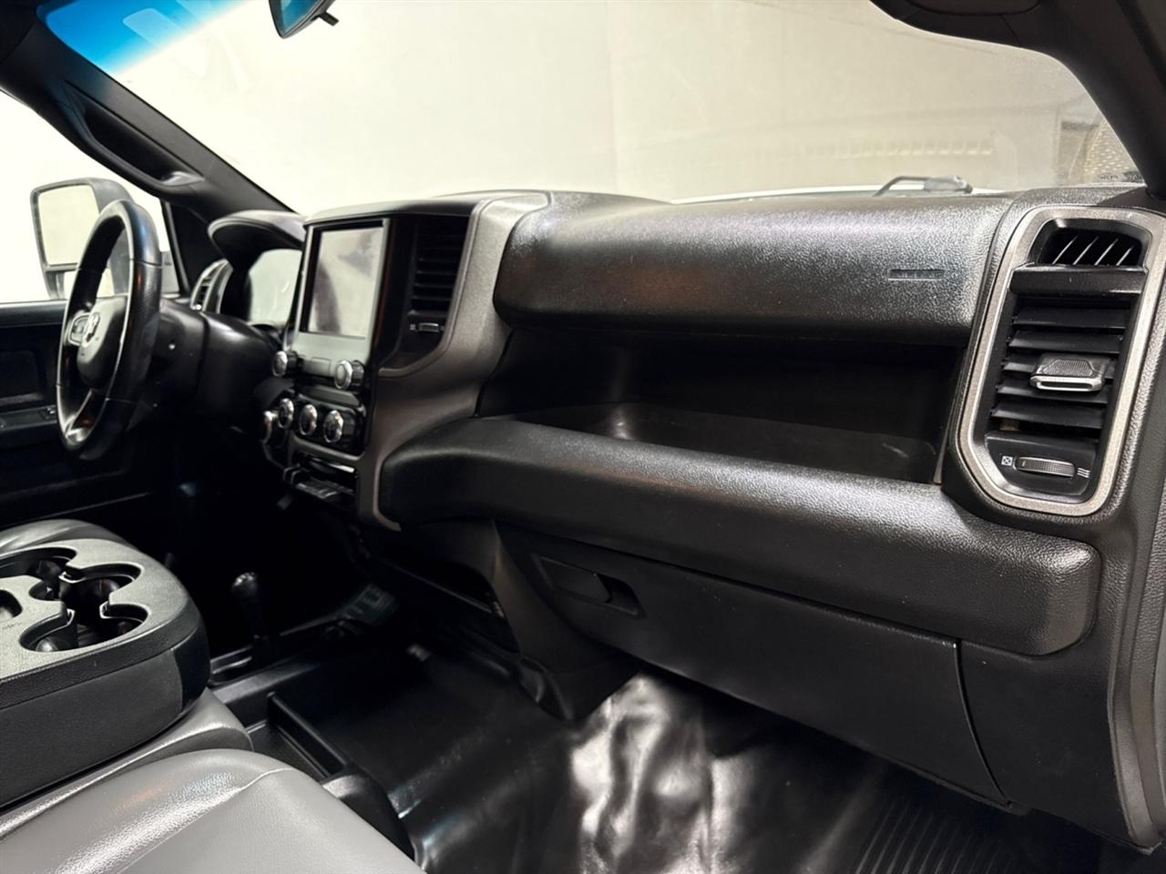 RAM 3500 Tradesman Crew Cab 4WD DRW 2023