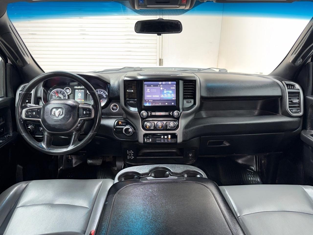 RAM 3500 Tradesman Crew Cab 4WD DRW 2023