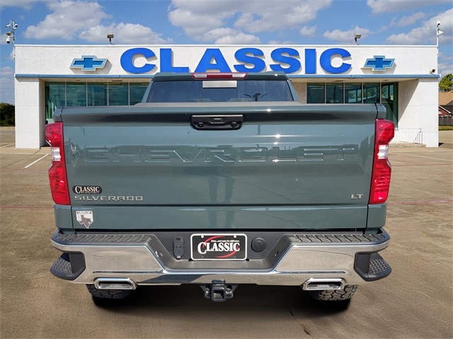 Chevrolet Silverado 1500 LT Crew Cab 4WD 2025