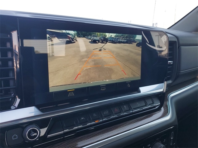 Chevrolet Silverado 1500 LT Crew Cab 4WD 2025