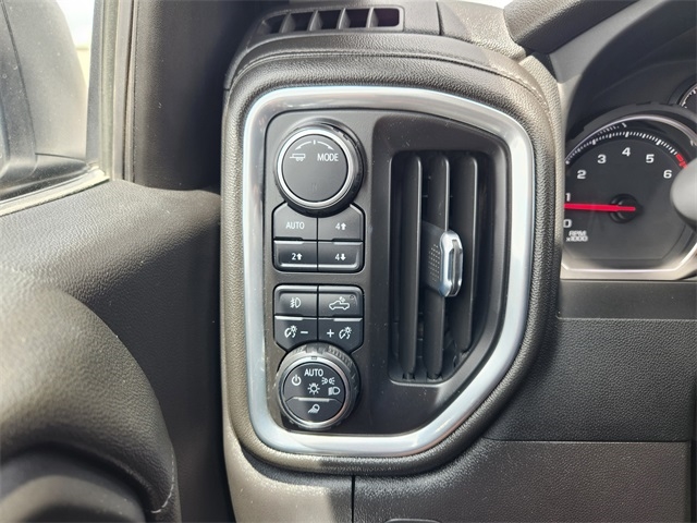 Chevrolet Silverado 1500 Limited LT Trail Boss Crew Cab 4WD 2022