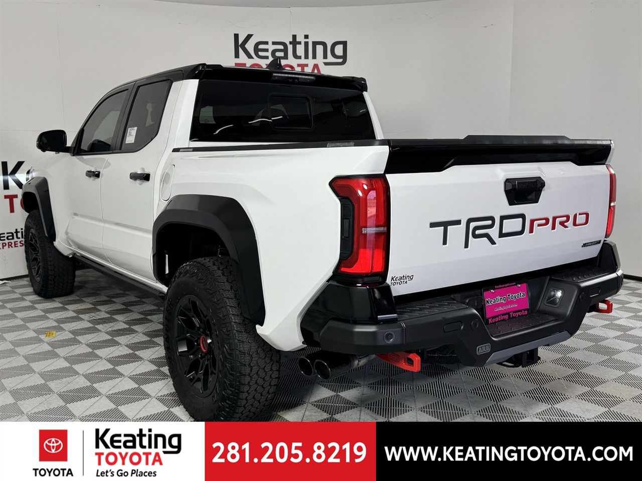 Toyota Tacoma Double Cab 4WD 2025