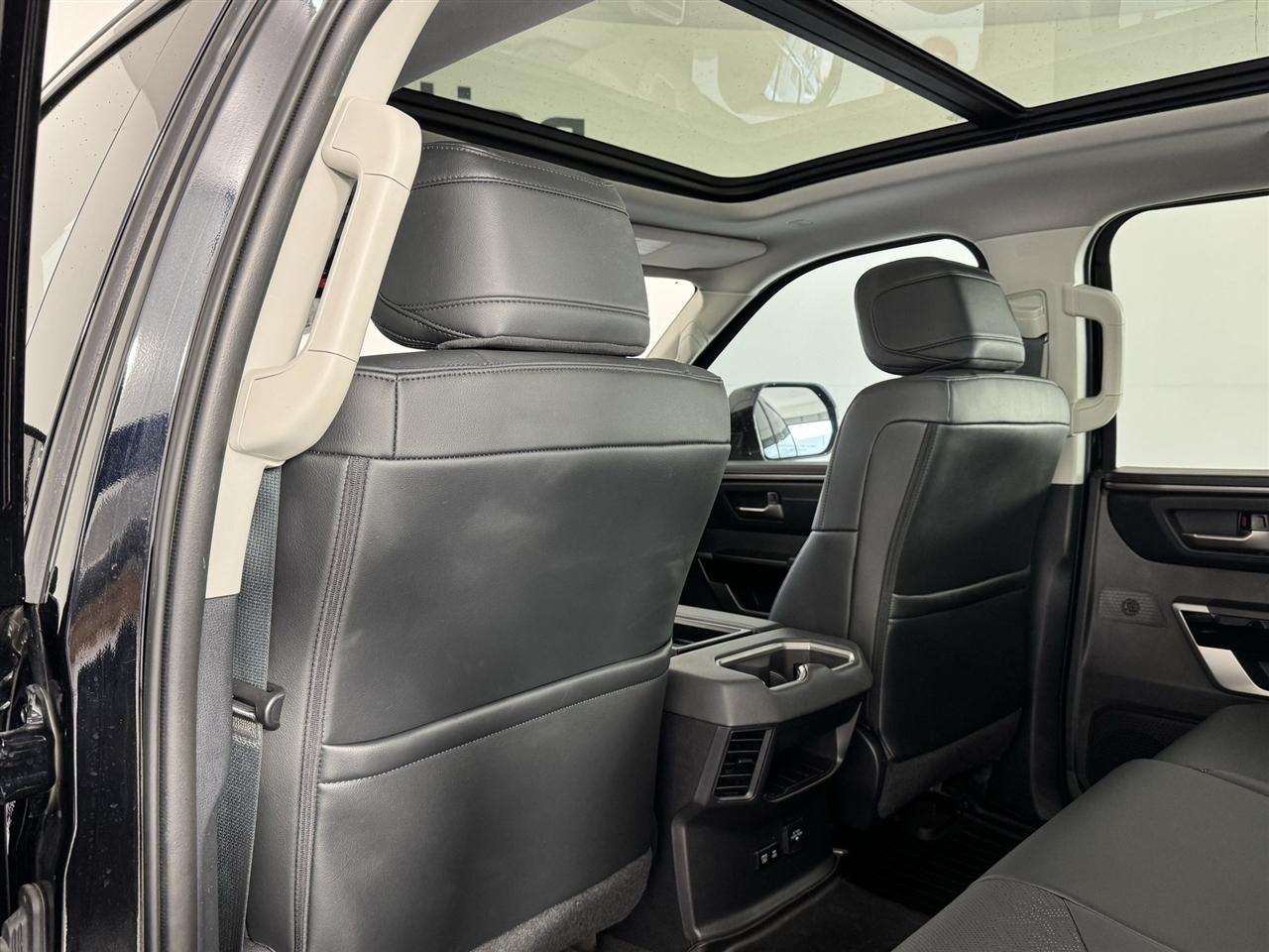 Toyota Tundra Limited CrewMax 4WD Hybrid 2024