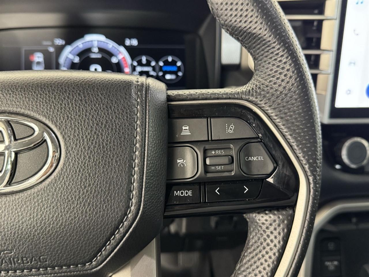 Toyota Tundra Limited CrewMax 4WD Hybrid 2024